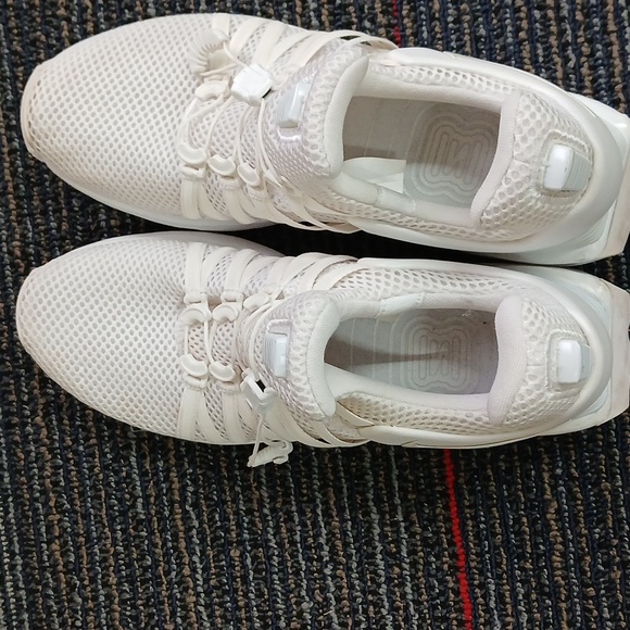 Nike Wmns Shox Gravity 'Triple White' Womens Sneakers 7 - Picture 7 of 8